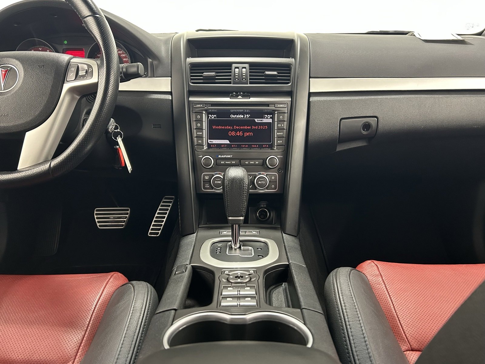 Used 2009 Pontiac G8 GT w/ Premium Package image 9