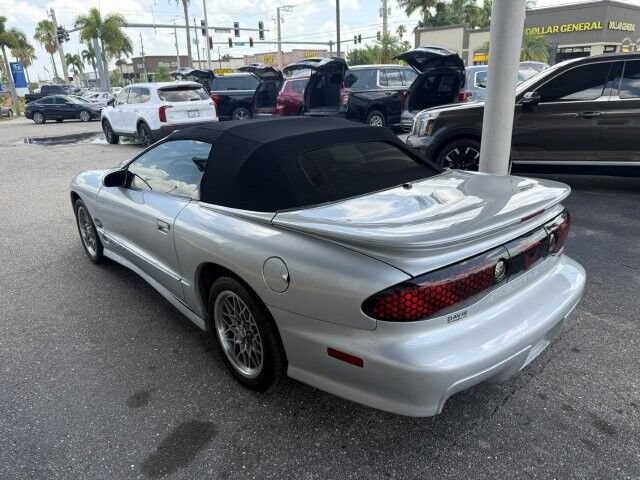 Used 2002 Pontiac Firebird Trans Am RWD image 3