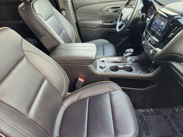 Used 2023 Chevrolet Traverse Premier w/ Redline Edition FWD image 19
