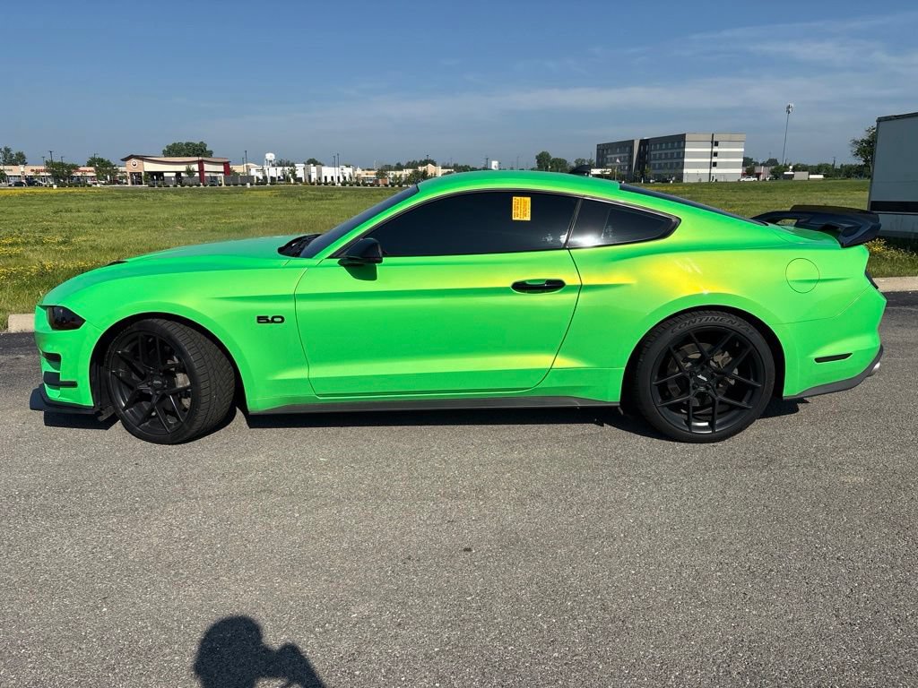 Used 2020 Ford Mustang GT Premium w/ Equipment Group 401A RWD image 5