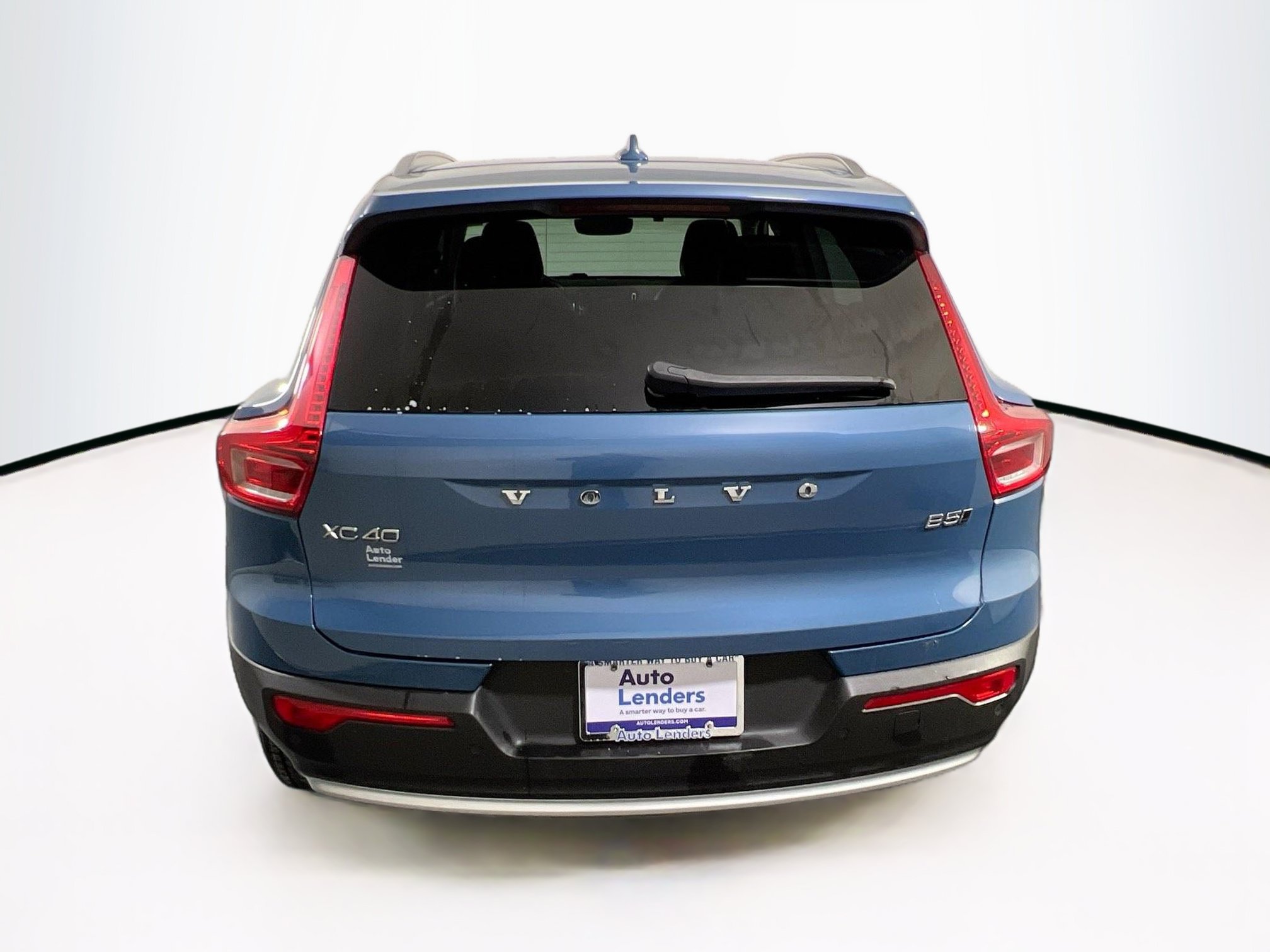 Used 2023 Volvo XC40 B5 Core w/ Convenience Package AWD/4WD image 6