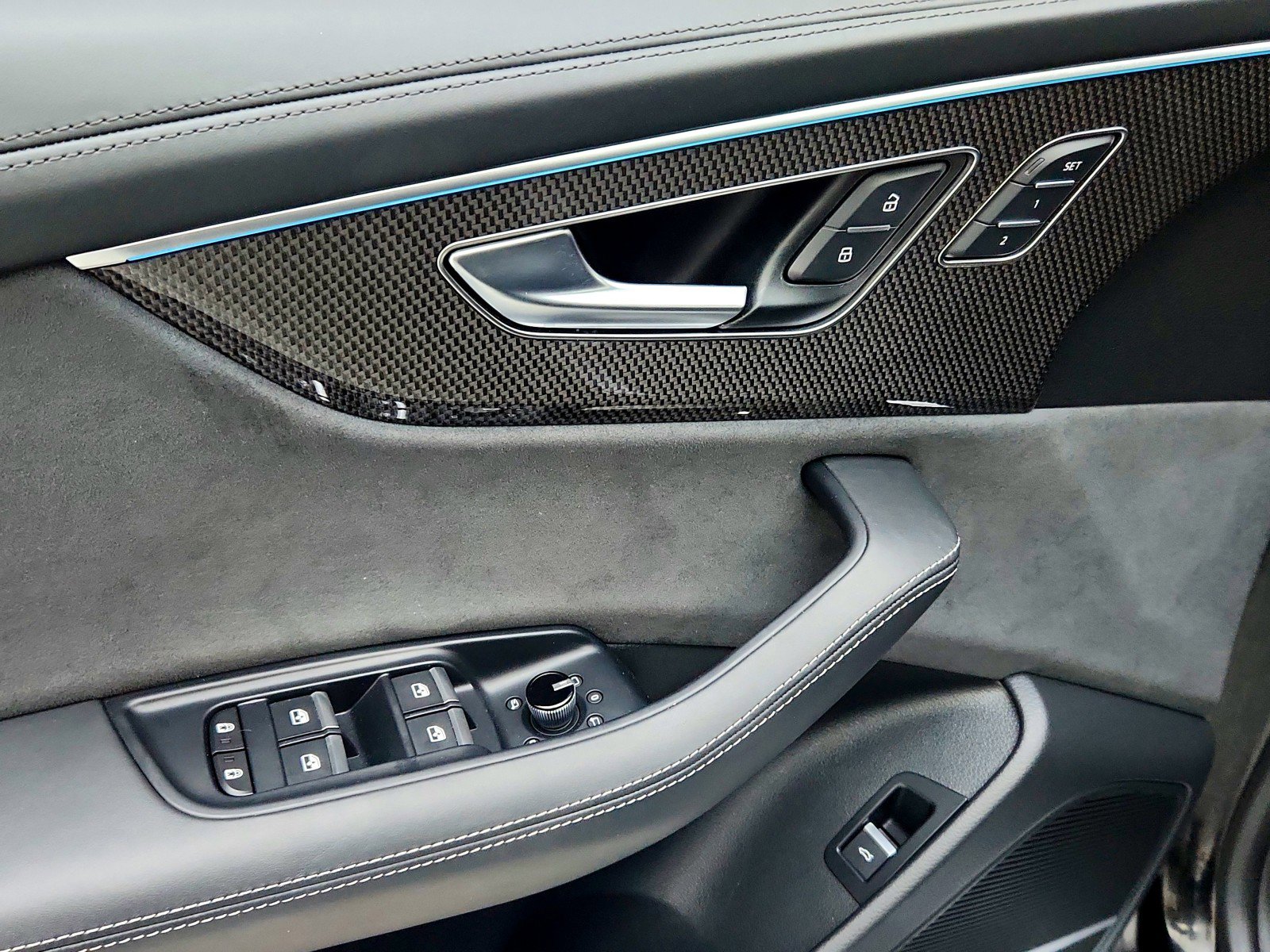 Used 2023 Audi SQ8 Prestige image 20