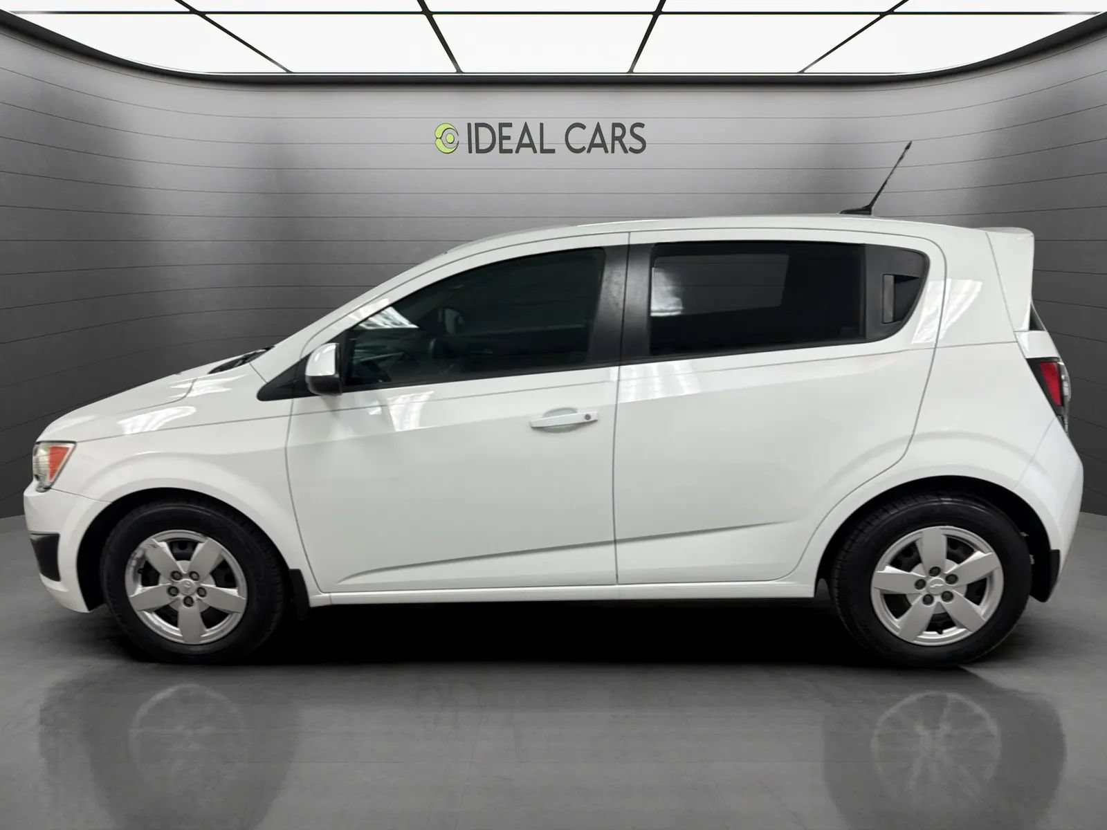 Used 2014 Chevrolet Sonic LS FWD image 8