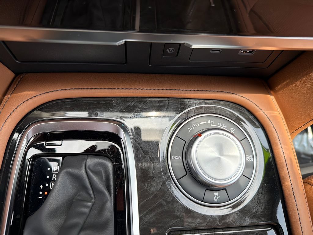 Used 2023 INFINITI QX80 Sensory w/ Cargo Package AWD/4WD image 31