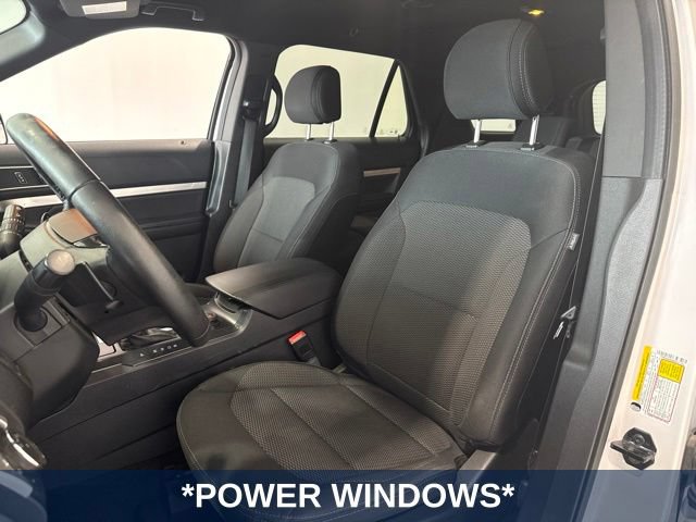 Used 2017 Ford Explorer XLT AWD/4WD image 11