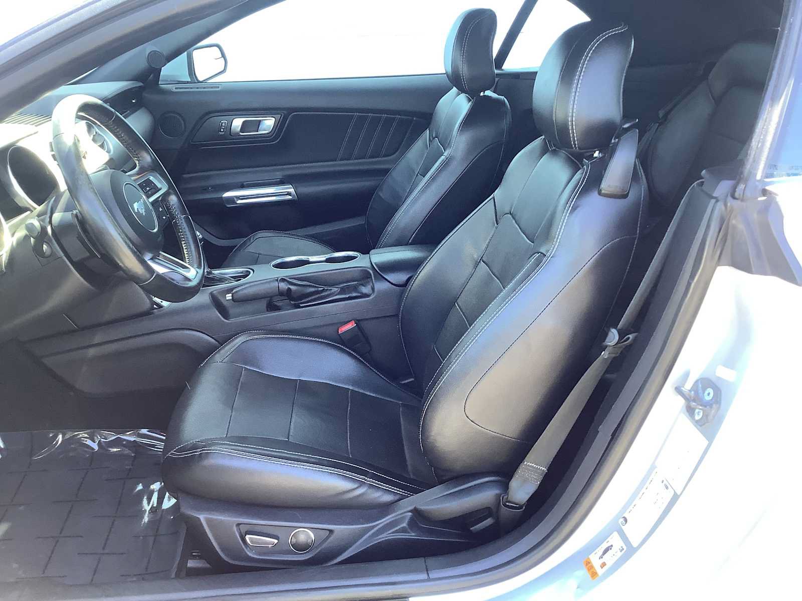 Used 2019 Ford Mustang GT Premium RWD image 11