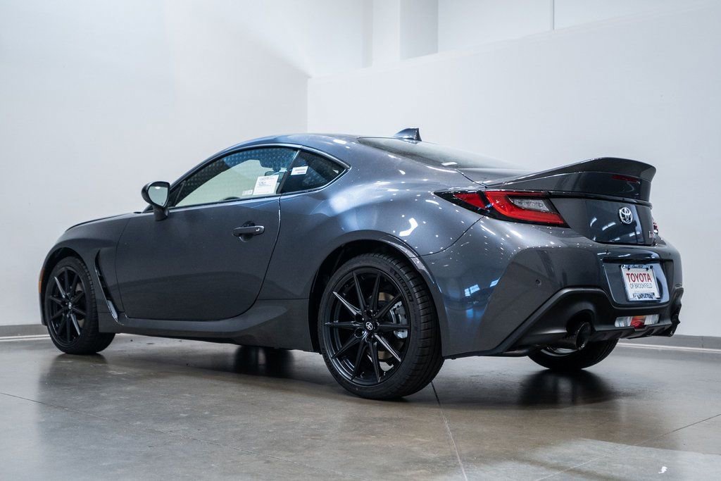 New 2025 Toyota GR86 Premium image 4