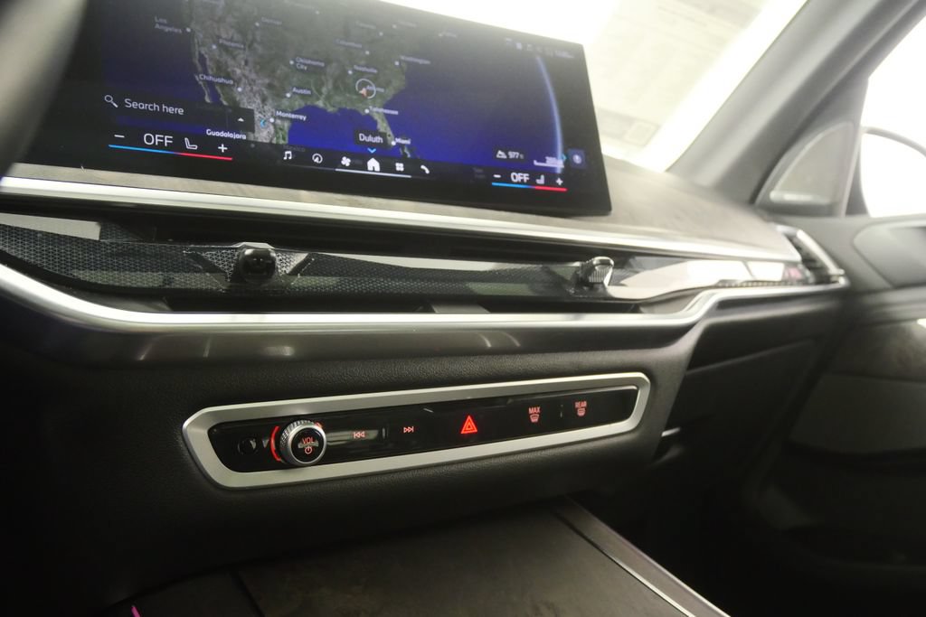 Certified 2026 BMW X5 sDrive40i w/ Premium Package RWD image 24