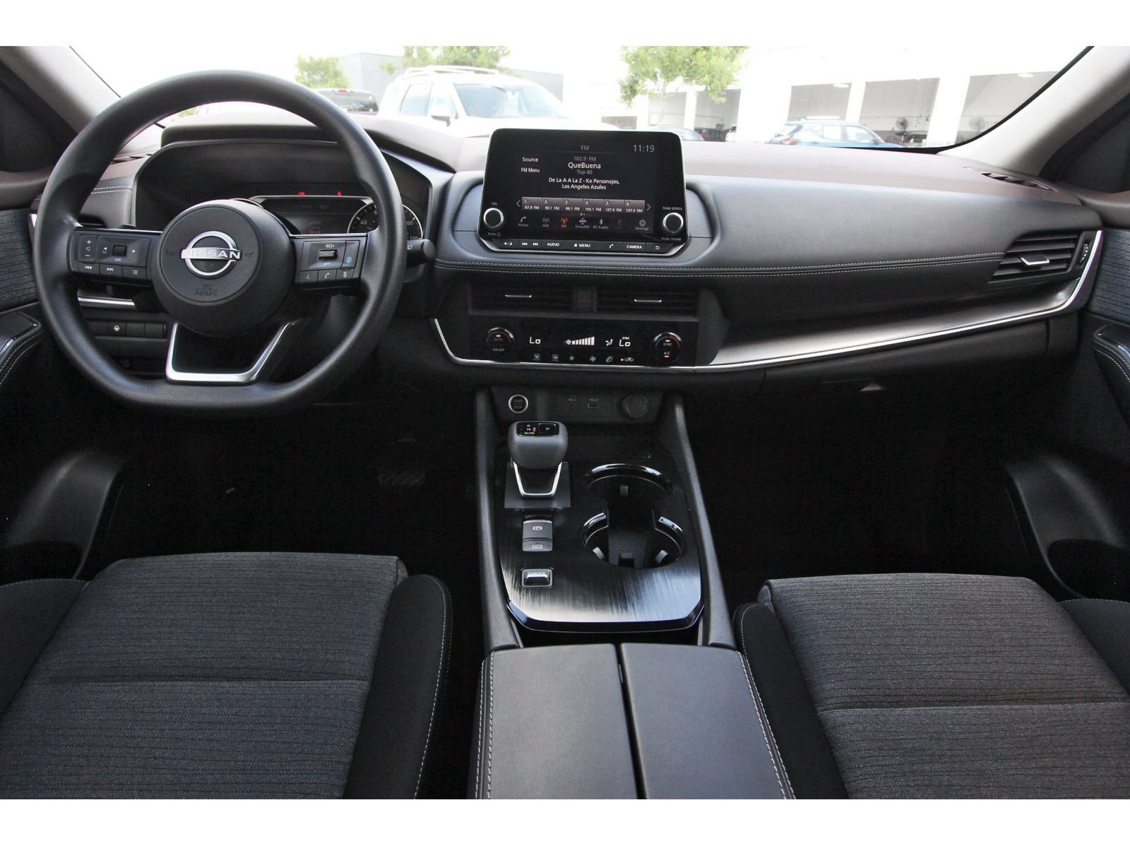 Used 2023 Nissan Rogue SV FWD image 12