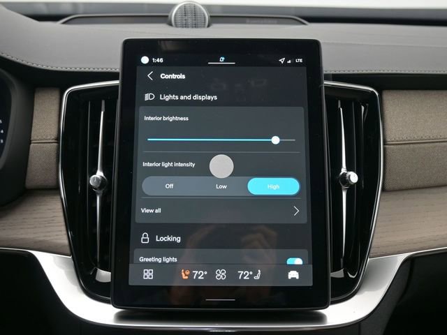 New 2026 Volvo XC90 B6 Ultra w/ Lounge Package image 17