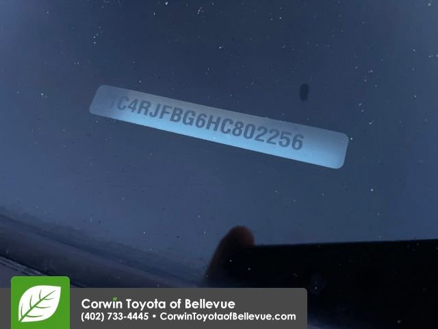 Used 2017 Jeep Grand Cherokee Limited w/ Luxury Group II image 30