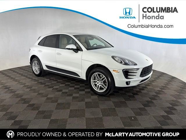Used 2018 Porsche Macan AWD/4WD image 1
