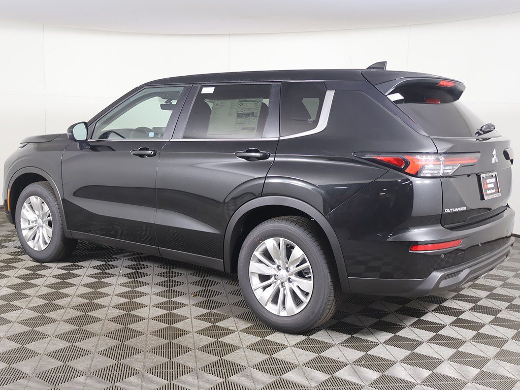 New 2026 Mitsubishi Outlander ES AWD/4WD image 9