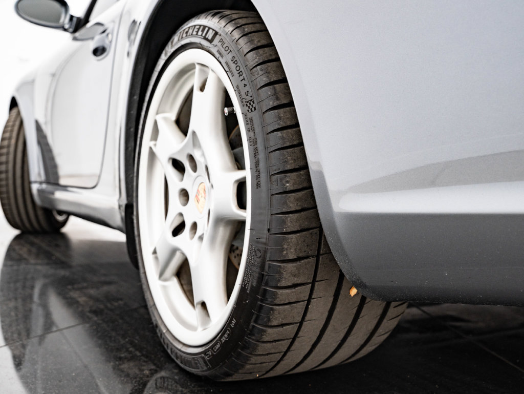 Used 2006 Porsche 911 Carrera RWD image 49