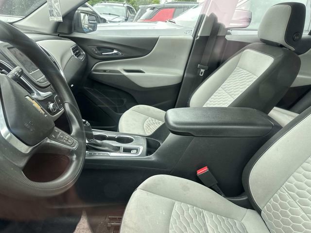 Used 2021 Chevrolet Equinox LS FWD image 4