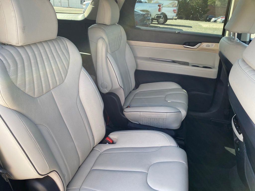 Used 2024 Hyundai Palisade Limited FWD image 23