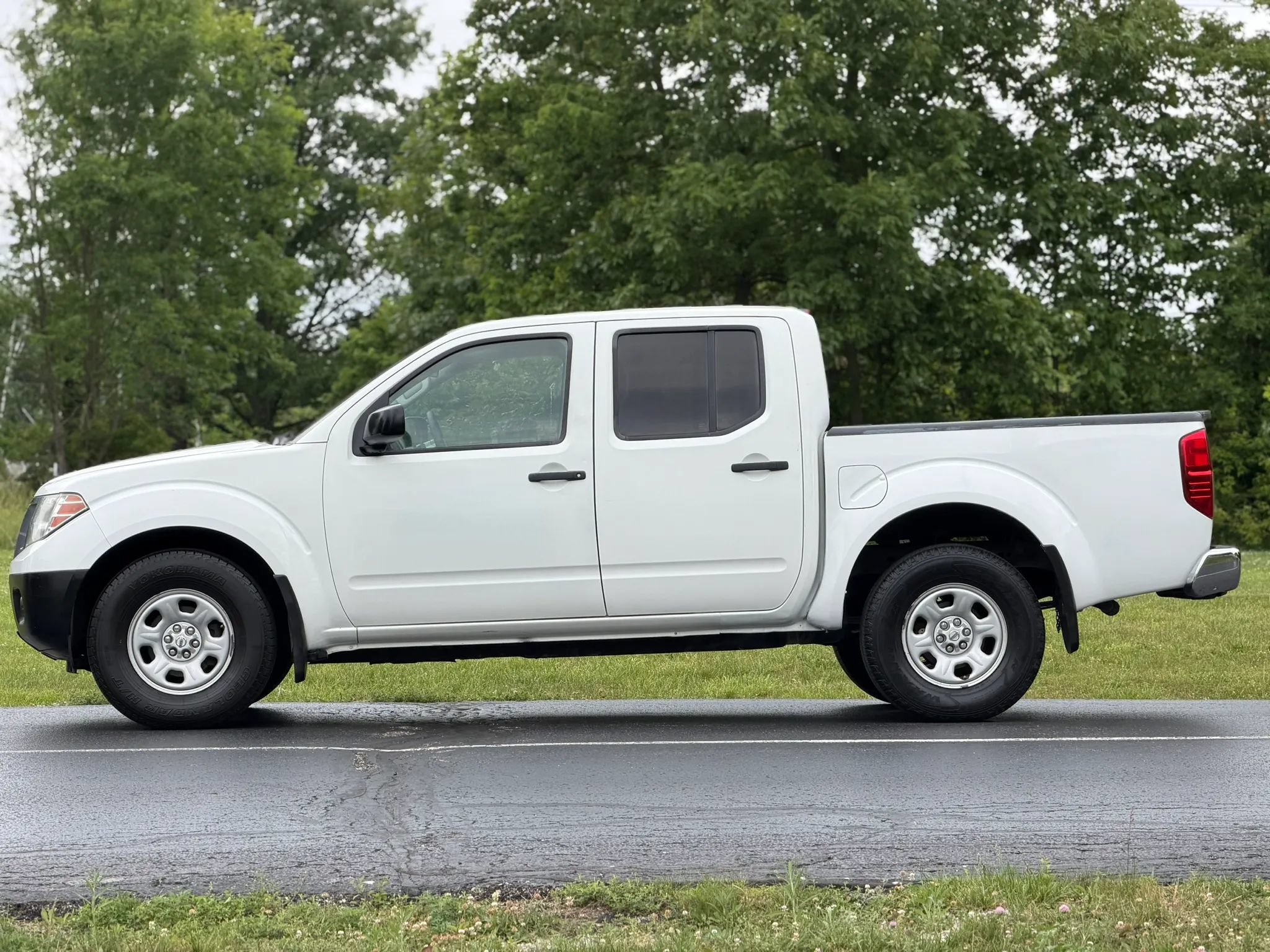 Used 2018 Nissan Frontier S AWD/4WD image 3