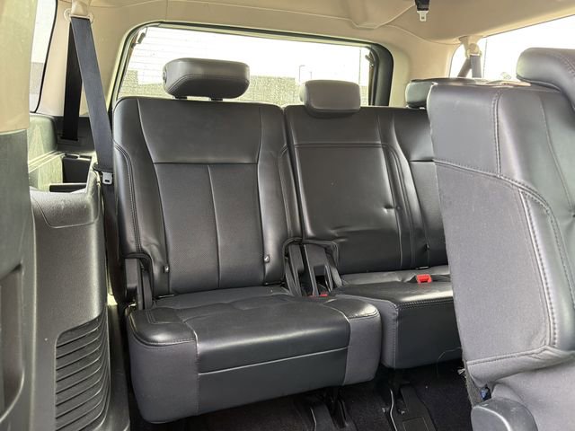 Used 2023 Ford Expedition Max XLT image 16
