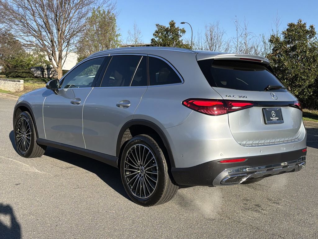 New 2026 Mercedes-Benz GLC 300 4MATIC image 5