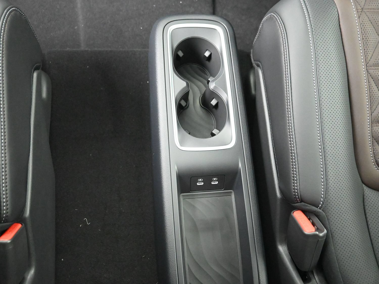 New 2025 Nissan Armada Platinum Reserve AWD/4WD image 22