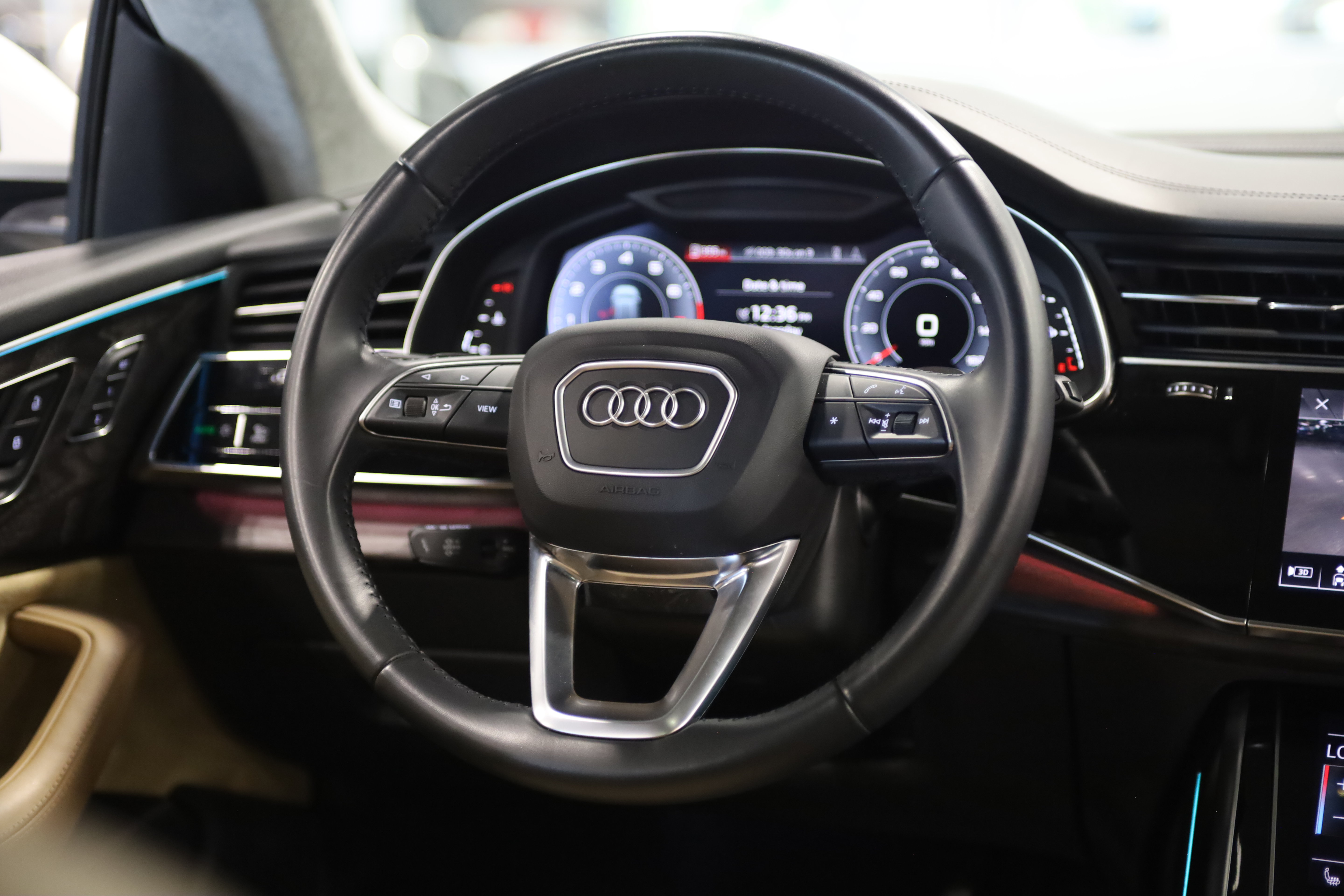 Used 2019 Audi Q8 Prestige AWD/4WD image 27