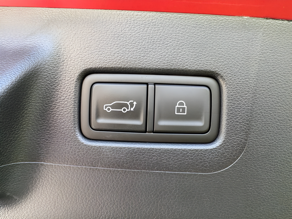 Used 2026 Hyundai Santa Fe Limited AWD/4WD image 11