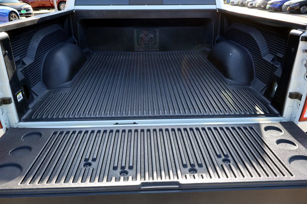 Used 2016 RAM 1500 Lone Star RWD image 10