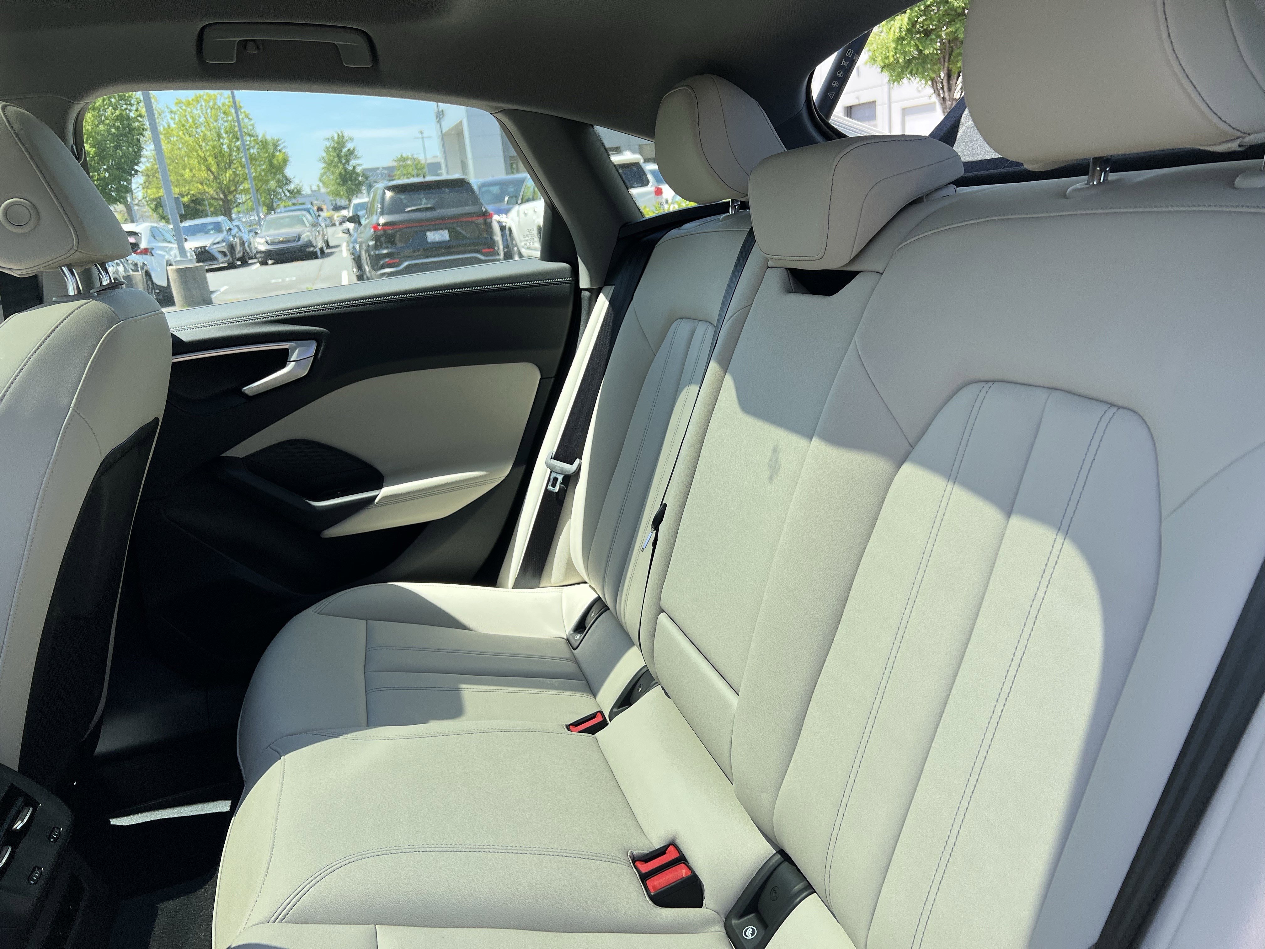 Used 2025 Audi A5 2.0T Premium w/ Convenience Package AWD/4WD image 33