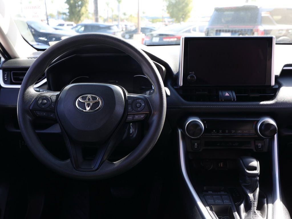 Used 2024 Toyota RAV4 LE image 22