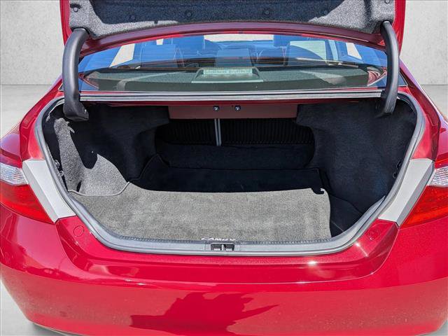 Used 2016 Toyota Camry SE FWD image 6