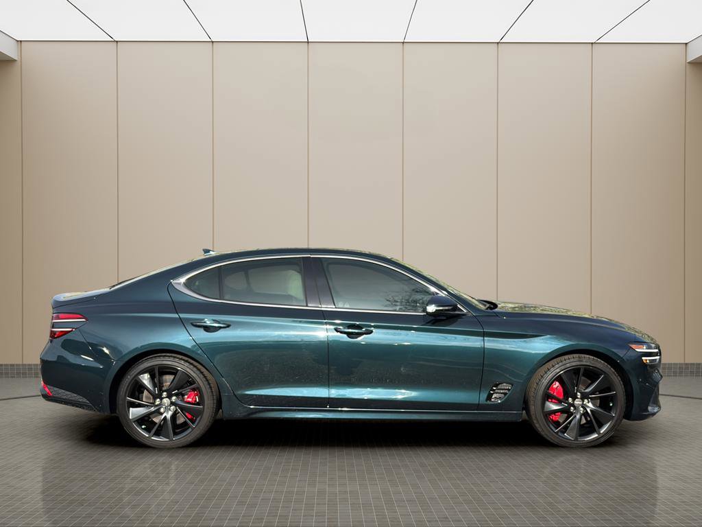 Used 2023 Genesis G70 3.3T w/ Sport Prestige Package image 6