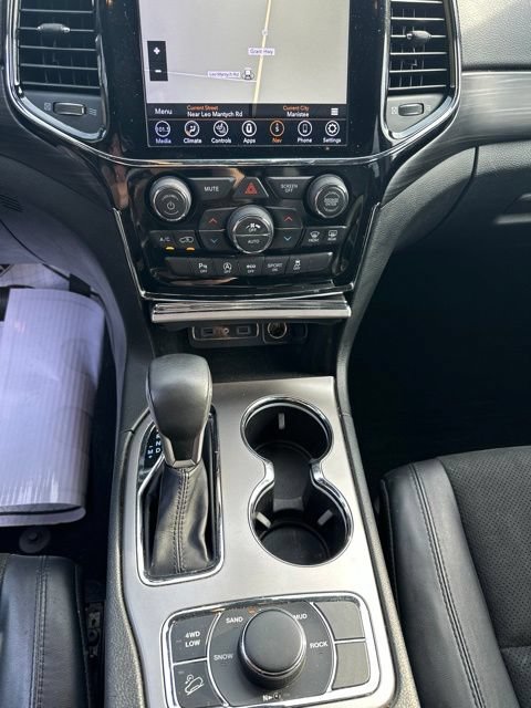 Used 2019 Jeep Grand Cherokee Altitude AWD/4WD image 19