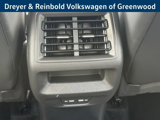 New 2026 Volkswagen Tiguan SE R-Line image 33