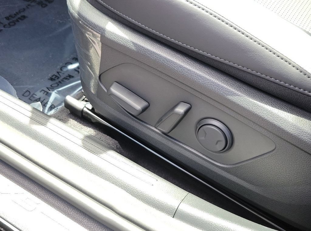 New 2026 Kia K5 GT-Line FWD image 7