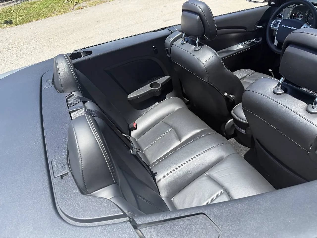 Used 2011 Chrysler 200 Limited FWD image 18