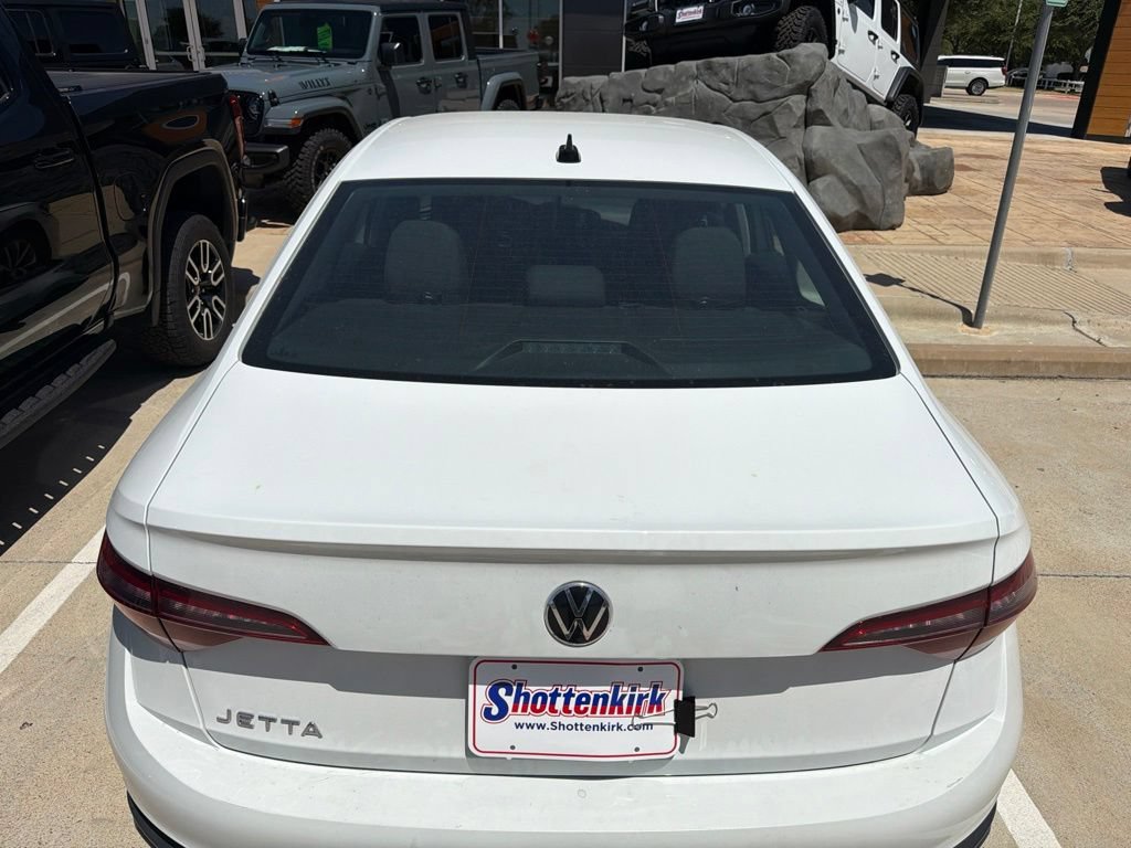Used 2023 Volkswagen Jetta S FWD image 9