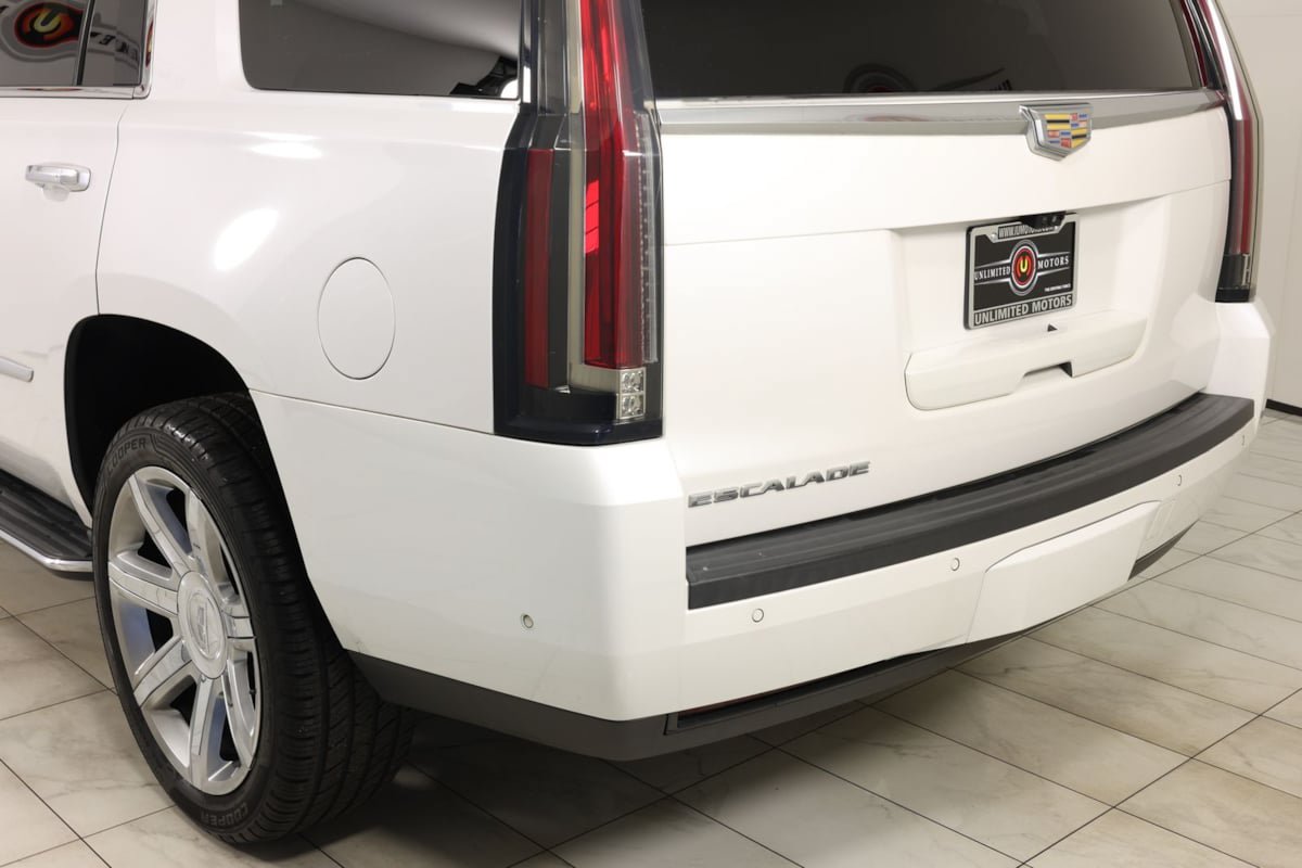 Used 2020 Cadillac Escalade Luxury AWD/4WD image 51