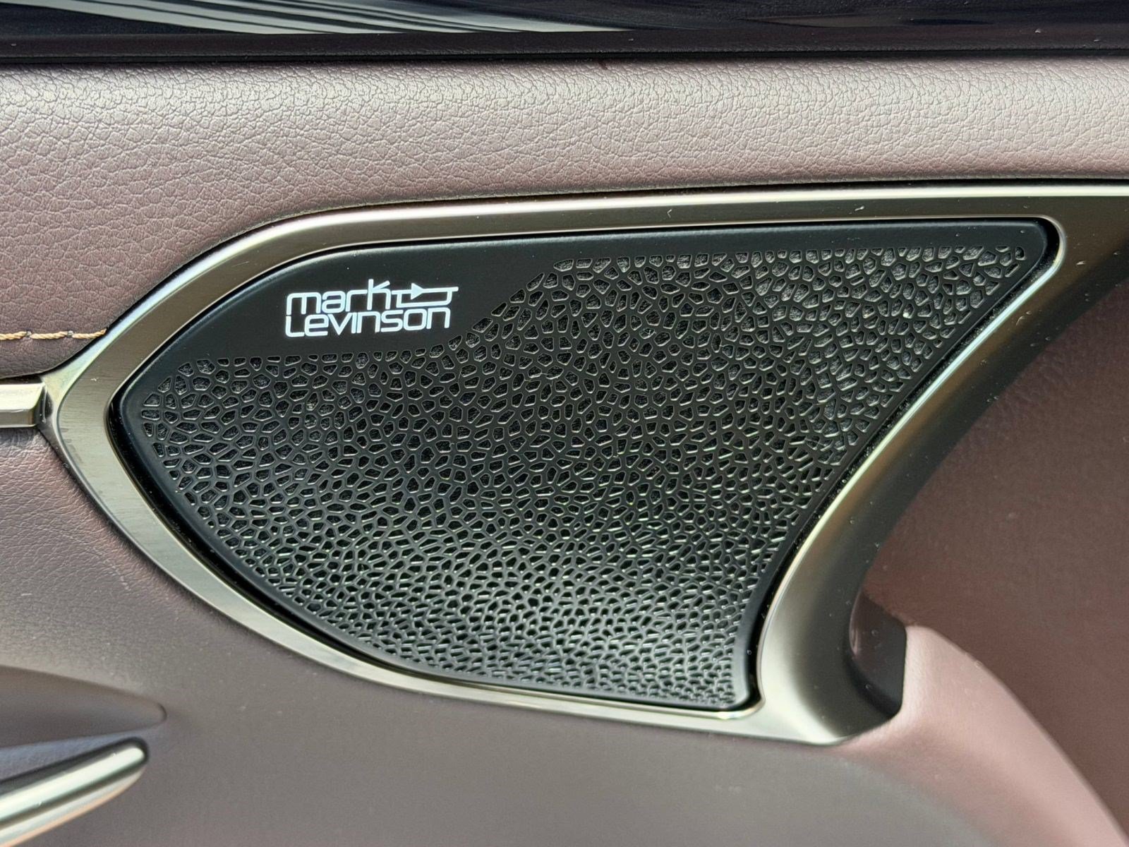 Certified 2021 Lexus ES 300h Ultra Luxury FWD image 34