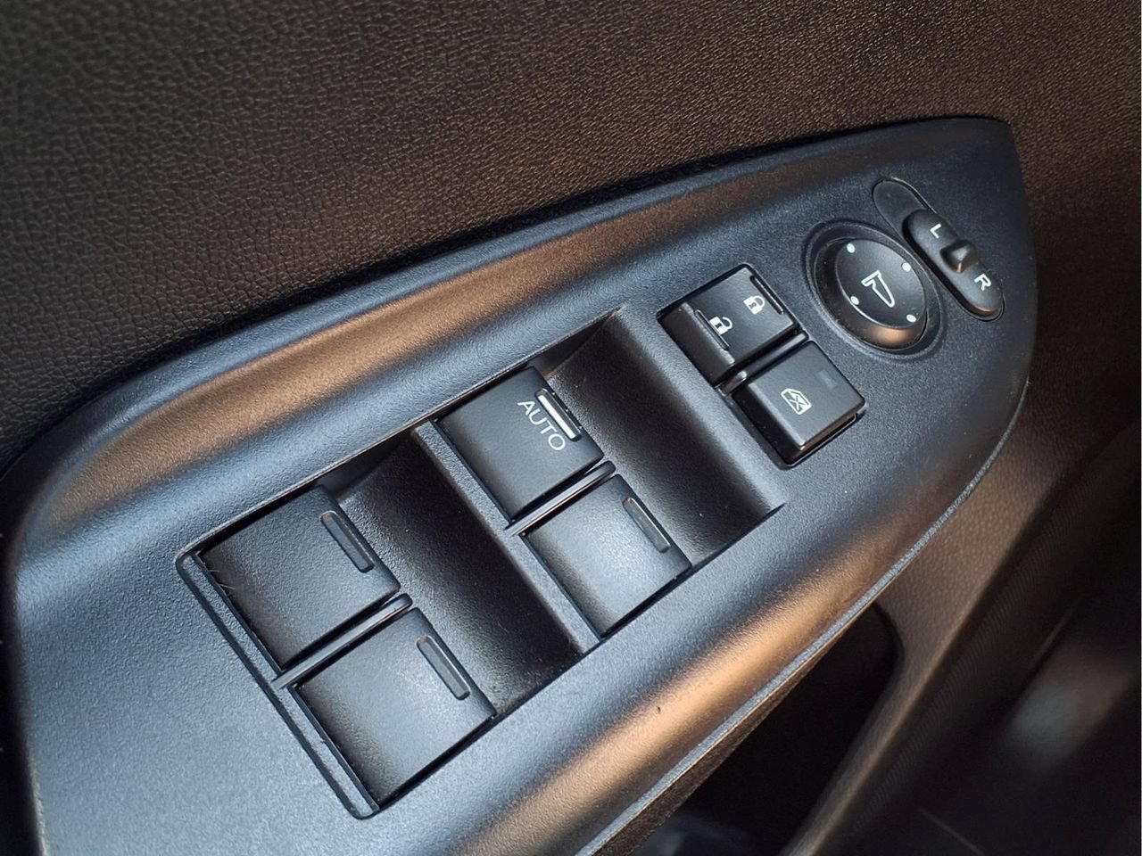 Used 2020 Honda Fit LX image 25