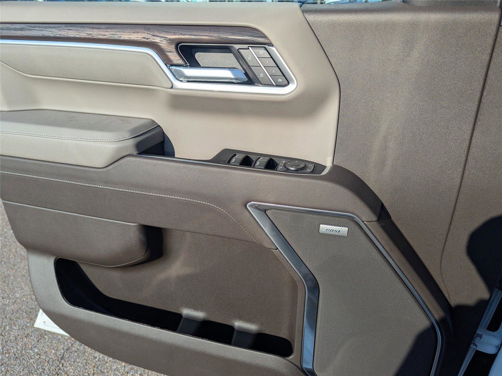 New 2026 GMC Sierra 1500 SLT w/ SLT Premium Plus Package image 18