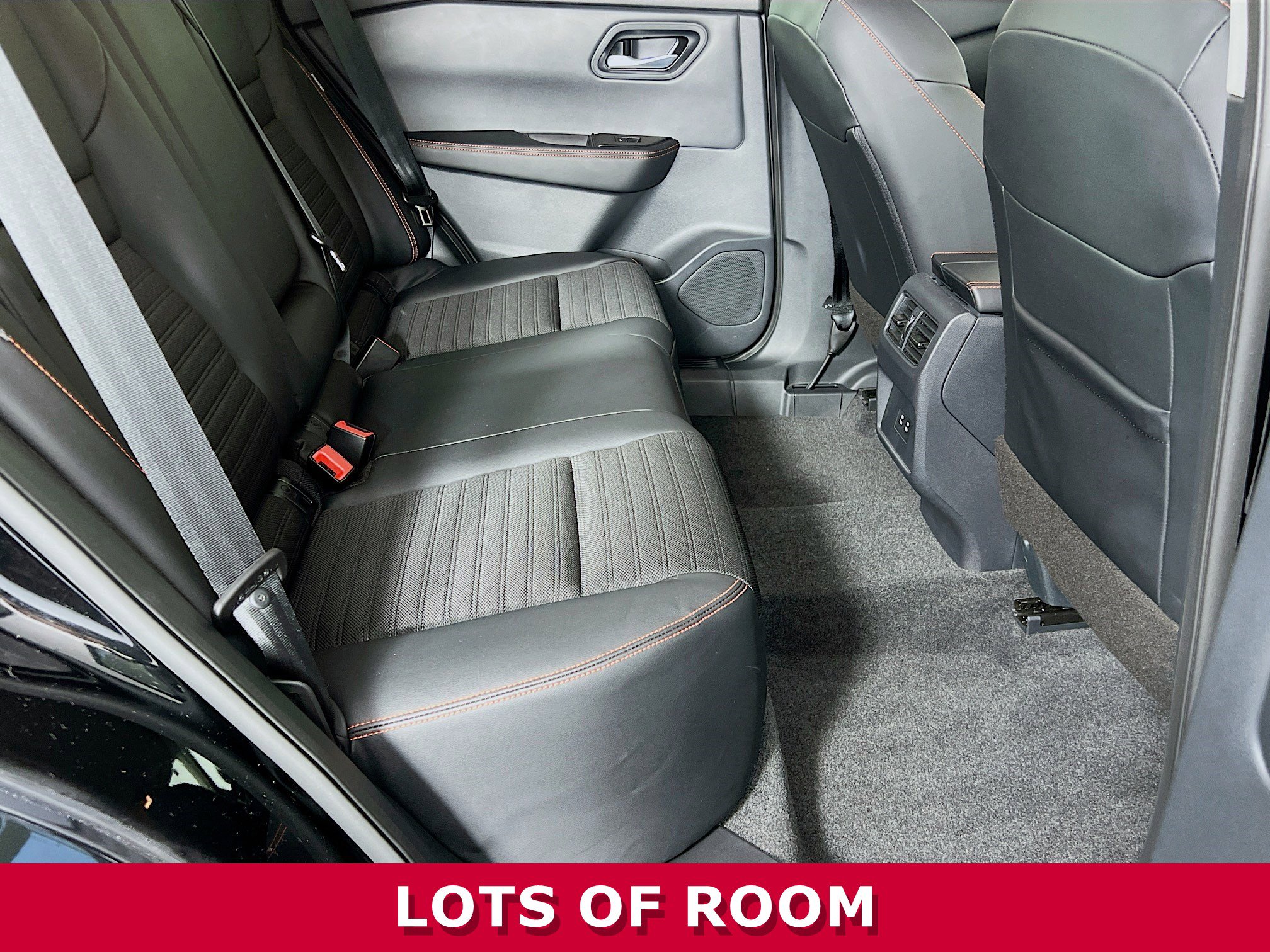 Used 2026 Nissan Rogue SV image 22