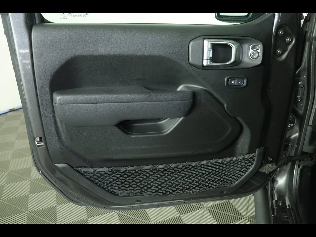 Used 2022 Jeep Gladiator Sport AWD/4WD image 19
