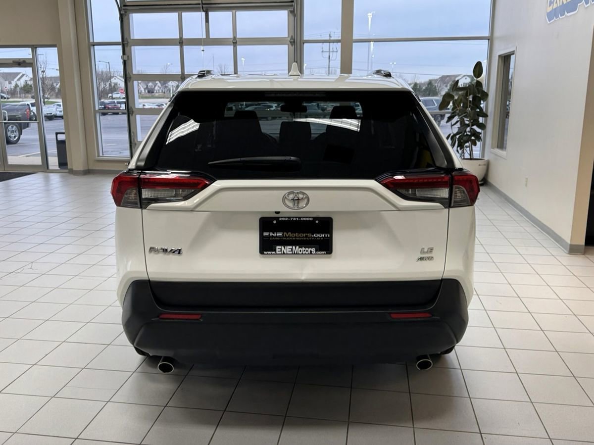 Used 2019 Toyota RAV4 LE w/ All Weather Liner Package AWD/4WD image 5