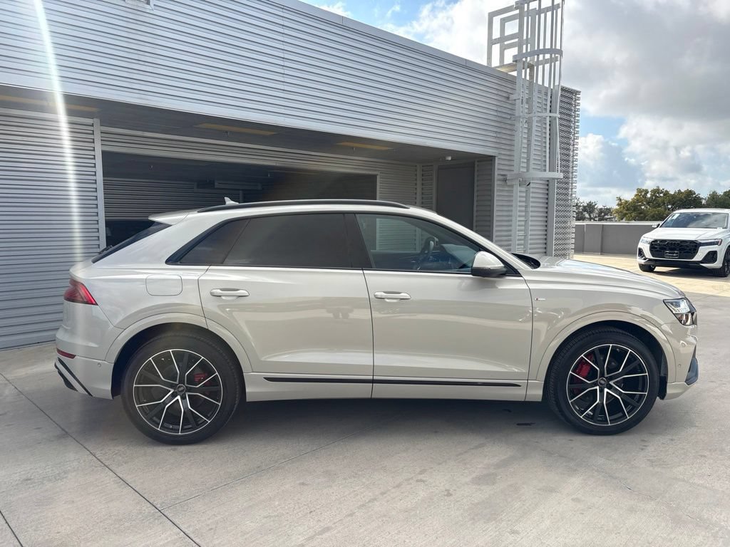 Used 2022 Audi Q8 Premium Plus w/ Premium Plus Package AWD/4WD image 4