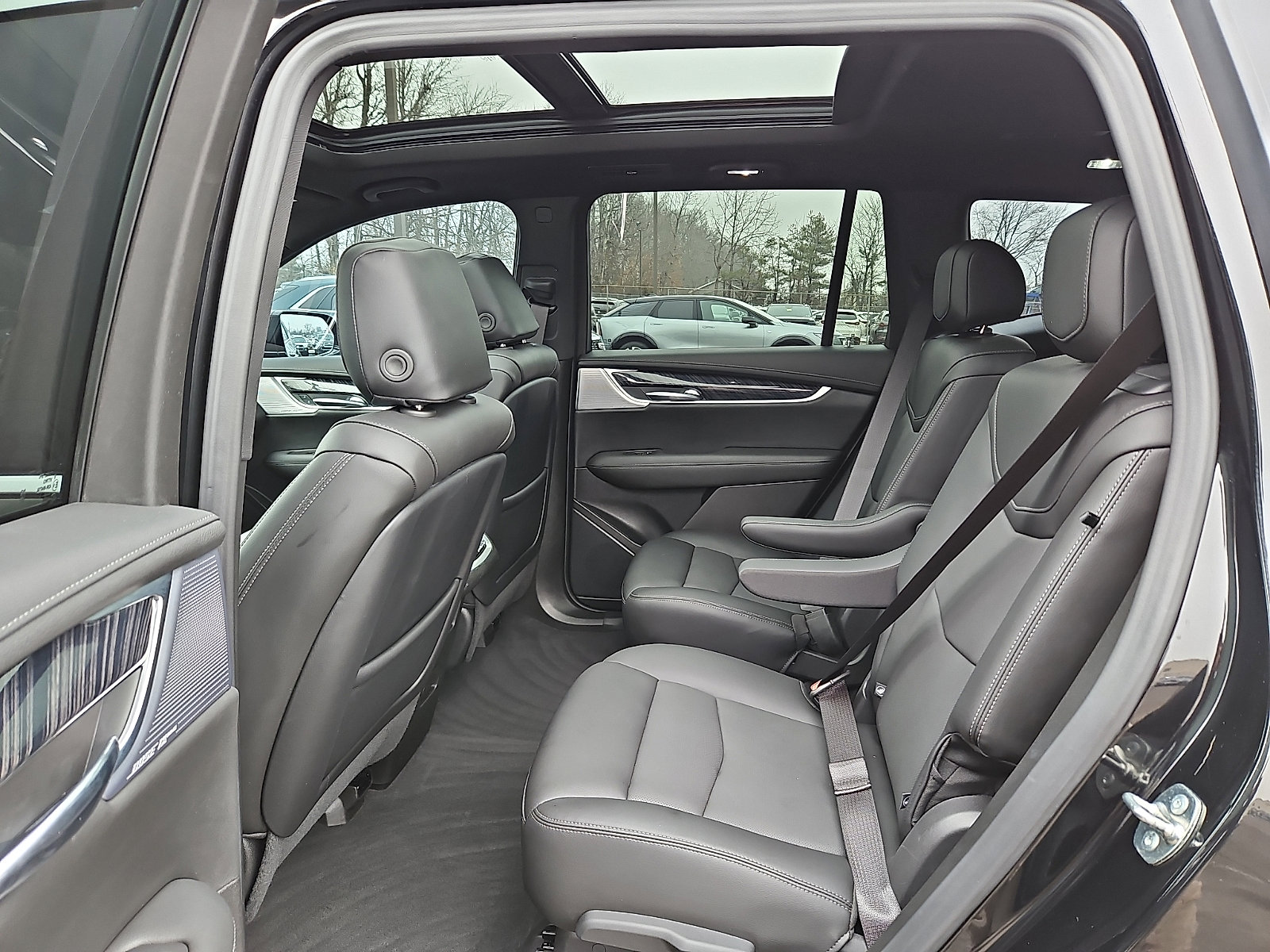 Certified 2024 Cadillac XT6 Premium Luxury image 10