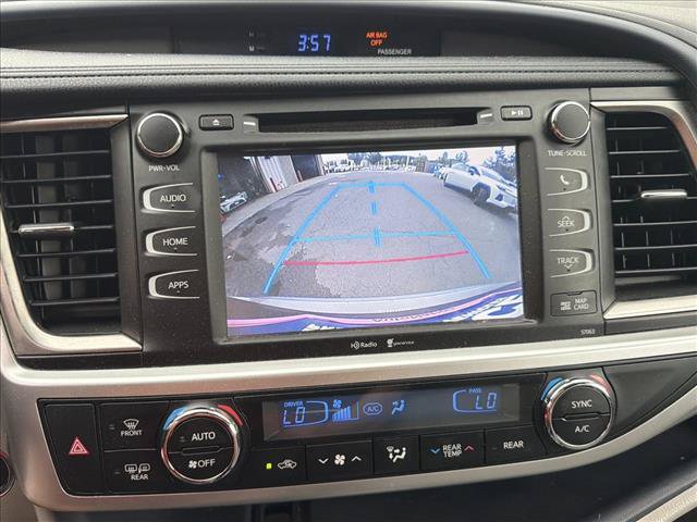 Used 2014 Toyota Highlander XLE AWD/4WD image 21