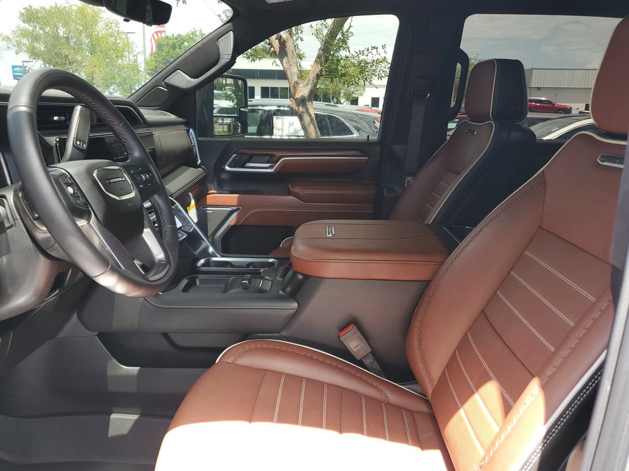 Used 2026 GMC Sierra 3500 Denali Ultimate AWD/4WD image 19