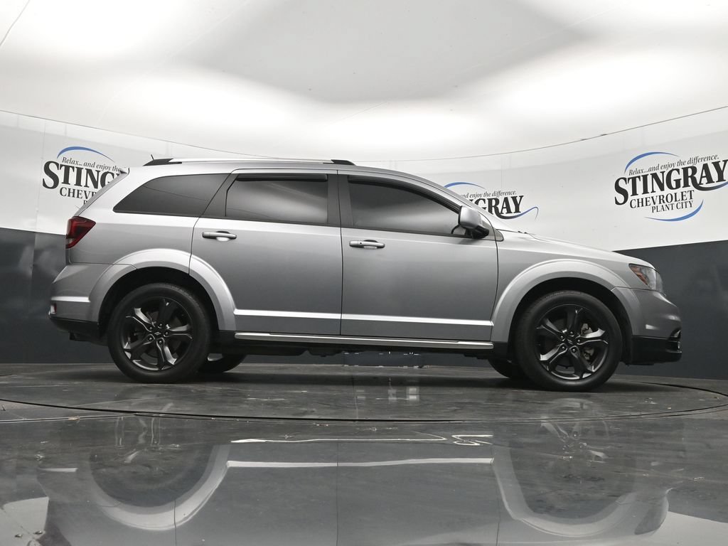 Used 2018 Dodge Journey Crossroad w/ Nav & Sun Group FWD image 24