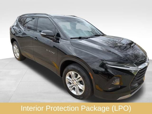 Used 2022 Chevrolet Blazer LT image 2