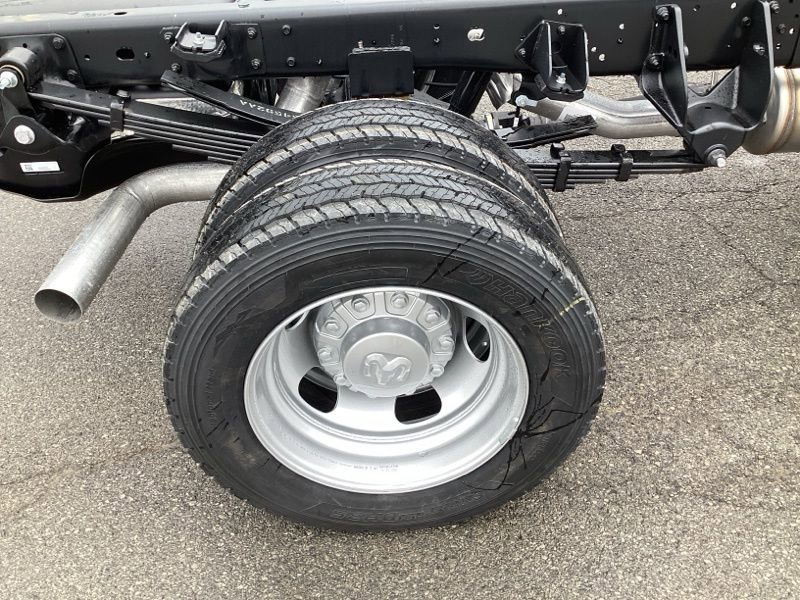 New 2026 RAM 5500 Tradesman w/ Chrome Appearance Group image 12